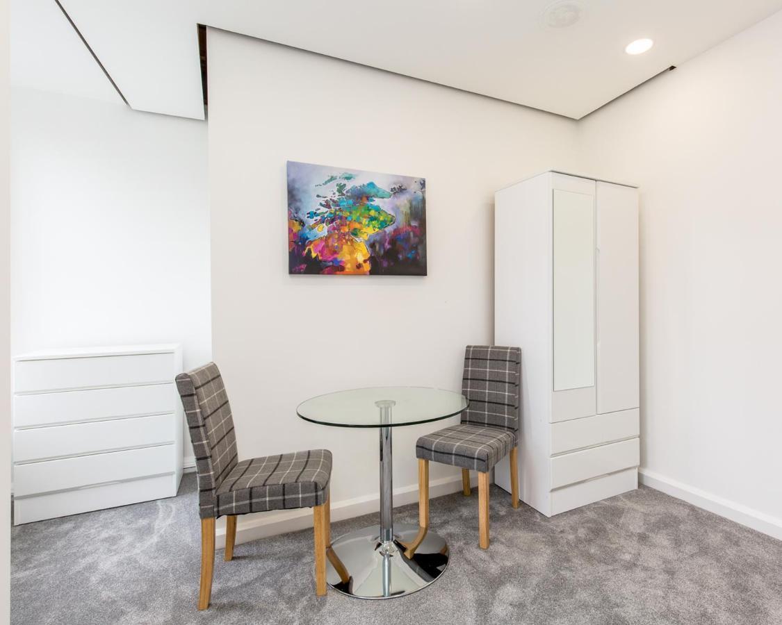 Modern Studio Next To Edinburgh Castle Apartman Kültér fotó